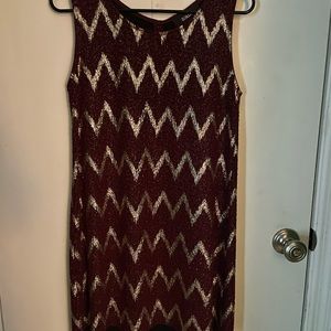 A bit of garnet and gold! Perfect condition!